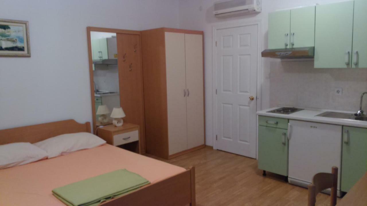 Apartments Макарська Екстер'єр фото